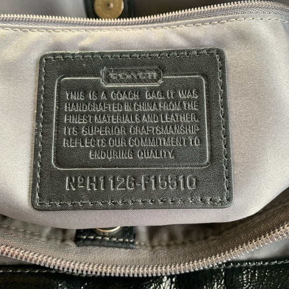 COACH Signature Purse - Picture 7 of 11
